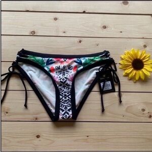 Body Glove Bikini Bottoms NWT
